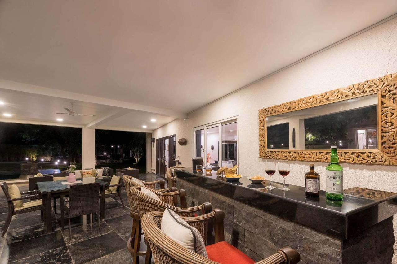 The Leaf By Stayvista - An Enchanting Escape Offering A Pool, Terrace, Lush Lawn, Contemporary Interiors, And Indoor Games Alībāg Zewnętrze zdjęcie